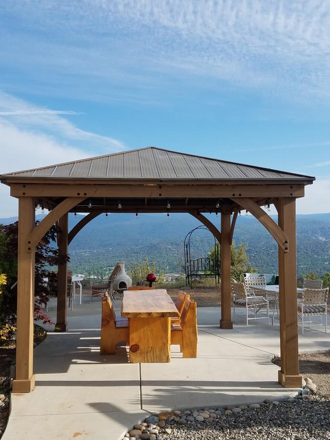 Yosemite Sierra View Bed & Breakfast Оукхърст Екстериор снимка