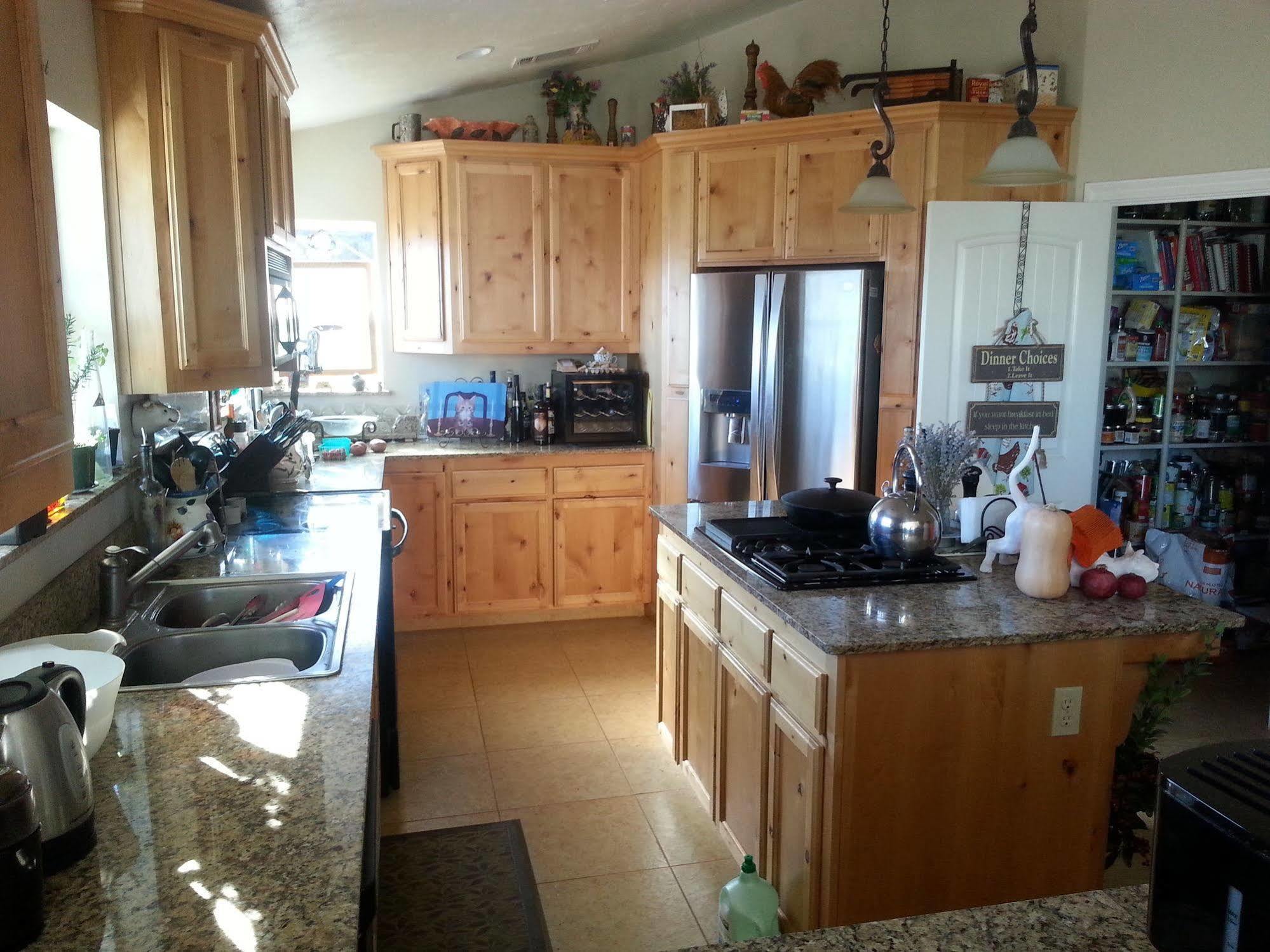 Yosemite Sierra View Bed & Breakfast Оукхърст Екстериор снимка